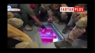 لحظه توقیف نفتکش انگلیسی توسط تکاوران دریایی سپاه