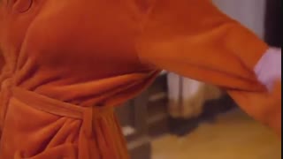 قسمت بیست و یکم سریال چینی دختری با گوشواره منگولی+زیرنویس آنلاین The Girl in Tassel Earring 2015