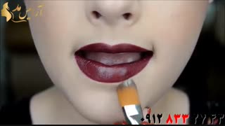 فیلم آموزش ترفندهای ثابت ماندن رژلب + میکاپ لب