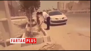 رفتار قابل تحسین پلیس سیستان و بلوچستان با یک کودک