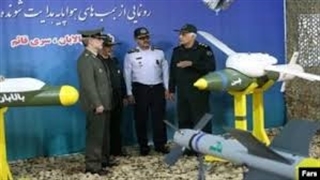 رونمایی از موشک‌های جدید نقطه زن