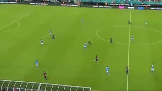 عملکرد کارلس پرز مقابل ناپولی