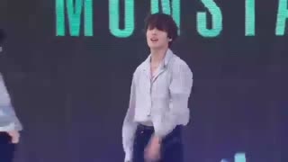 اجرای WHO DO U LOVE از Monsta x در Teen Choice