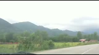 گذر از جاده ای زیبا و رفتن به اعماق جنگل و دیدن قلعه ای تاریخی