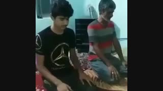 پسرها هنگام نماز