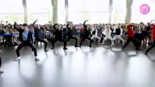 کاور گروه SF9 از آهنگ لاوشات گروهEXO