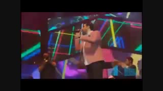 استاد سامان علوی نوازنده گارمون در کنسرت امید حاجیلی