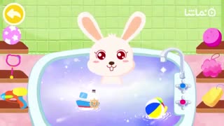 Baby Panda's Bath Time