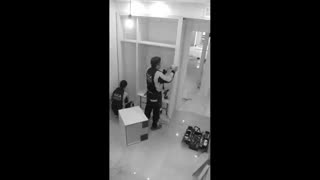 مراحل نصب کمد دیواری توسط گروه نیکا چوب