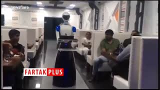 در این رستوران، ربات‌ها از شما پذیرایی می‌کنند