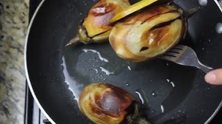 طرز تهیه مسمای مرغ و بادمجان