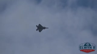 آکروبات جت های جنگی