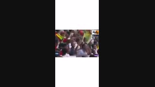 اقدام تحسین‌برانگیز دونده اهل گینه‌بیسائو حین مسابقه