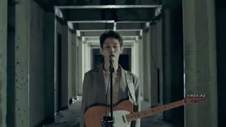 she s in the rain/mv/therose