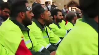 تصاویری از آیین بدرقه خدام و زائران اربعین حسینی در حرم مطهر رضوی