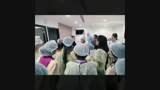 دکتر شیرین شمس در کنار اساتید محترم ترمیم سوختگی