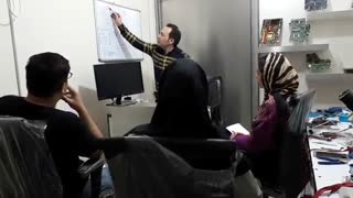 آموزش حرفه ای تعمیرات موبایل (آقایان و بانوان) بهمراه اعطای مدرک بین المللی