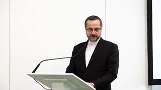 سخنرانی دکتر هادوی رییس بنیاد ابن سینا در بخش فلسفه و فرهنگ کنفرانس بین المللی مرجانی مسکو