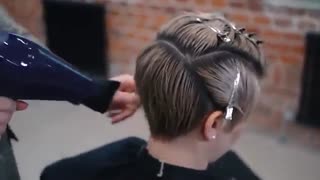 آموزش مدل مو پیکسی برای موهای ضخیم- مومیس مشاور و مرجع تخصصی مو