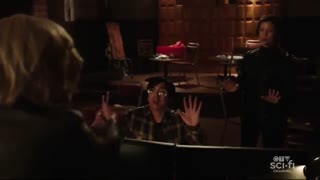 دانلود سریال کماندار Arrow - فصل 8  قسمت 2 - با زیرنویس چسبیده