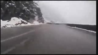 جاده چالوس بارونی هوای دو نفره