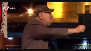 گریه داریوش ارجمند در حرم مطهر آقا علی ابن موسی الرضا(ع)