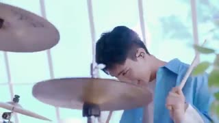 موزیک ویدیو원위 (ONEWE) - 귀걸이가 나를 때리게 (Ring on my Ears) MV
