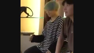 یکی جیمین و از دست خودش نجات بده لطفا/: