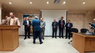 تجلیل از خیرین در همایش انجمن کلیوی تبریز 2