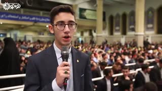 آینده سازان پاسخ می گویند. فکر می کرید انقلاب پیروز شود