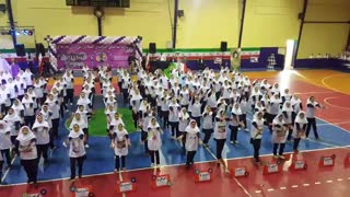 اجرای جذاب و دیدنی نرمش صبحگاهی توسط دانش آموزان عزیز با تشکر از زحمات مربیان تربیت بدنی خانمها خلیل زاد و ارسی- دبستان نیلوفر