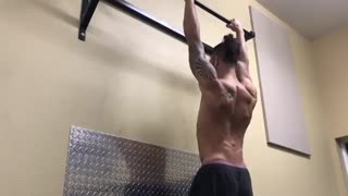 تمرینات 6 ماهه برای بدست آوردن حجم زیادی عضله