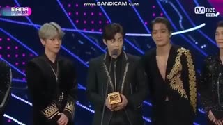 EXO WIN DAESANG IN MAMA 2017 , CHANYEOL CRY, BAEKHYUN GIVE SPIRIT TO EXO-L