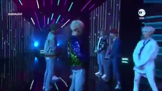 اجرای کنسرت دی ان ای