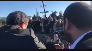 حضور دکتر احمدی نژاد در گلزار شهدای روستای مزداکتی بابل