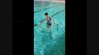 ورزش در اب با جامپ آبی