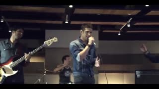 موزیک ویدیو Mere Mehboob Qayamat Hogi باصدای گروه Sanam