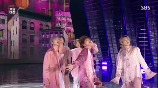 اجرای آهنگ boy with love توسط بی تی اس در مراسم SBS 2019