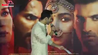 وقتی آلیا بات و وارون داوان همدیگر را فراخوانی میکنند