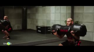 باشگاه کرَش، یکی از باشگاه های شادزی، با محیطی گرم و صمیمی