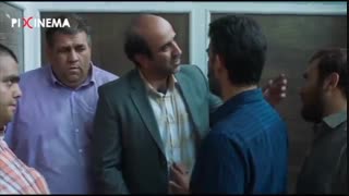 فیلم متری شیش و نیم ، سکانس دستگیری حسن گاوی (فروشنده مواد) در فرودگاه