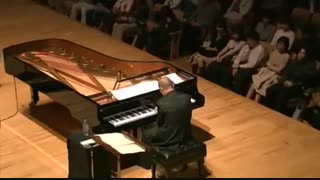 اجرای زنده جو هیسایشی ؛ آهنگ One Summer's Day از انیمه Spirited Away