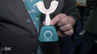 اختراع تازه مسواک زدن در ۱۰ ثانیه توسط Y-brush