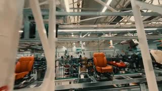 روند ساخت بنتلی بنتایگا لوکس ترین خودرو دنیا [تماشا کنید]