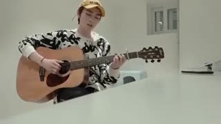 خوندن شیائو عضو گروه ویشن وی . صداش معرکس. وای وی . WayV. Xiao de Jun .