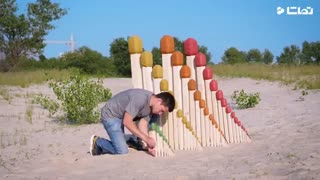 عجیب ترین دومینوی جهان - رقابت رنگ ها در دومینوی آتشین کبریت های غول پیکر