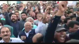 بدرقه پرشور مردم باوفای بندرعباس پس از سخنرانی دکتر احمدی نژاد