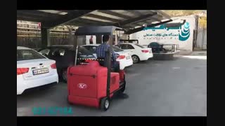 سوییپر صنعتی - استفاده از سوییپر سرنشین دار برای نظافت و جاروی محوطه