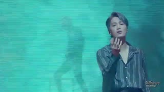 اجرای اهنگ bad dream از اکسو در کنسرت ژاپن