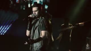 ماکان بند _ یه لحظه نگام کن...